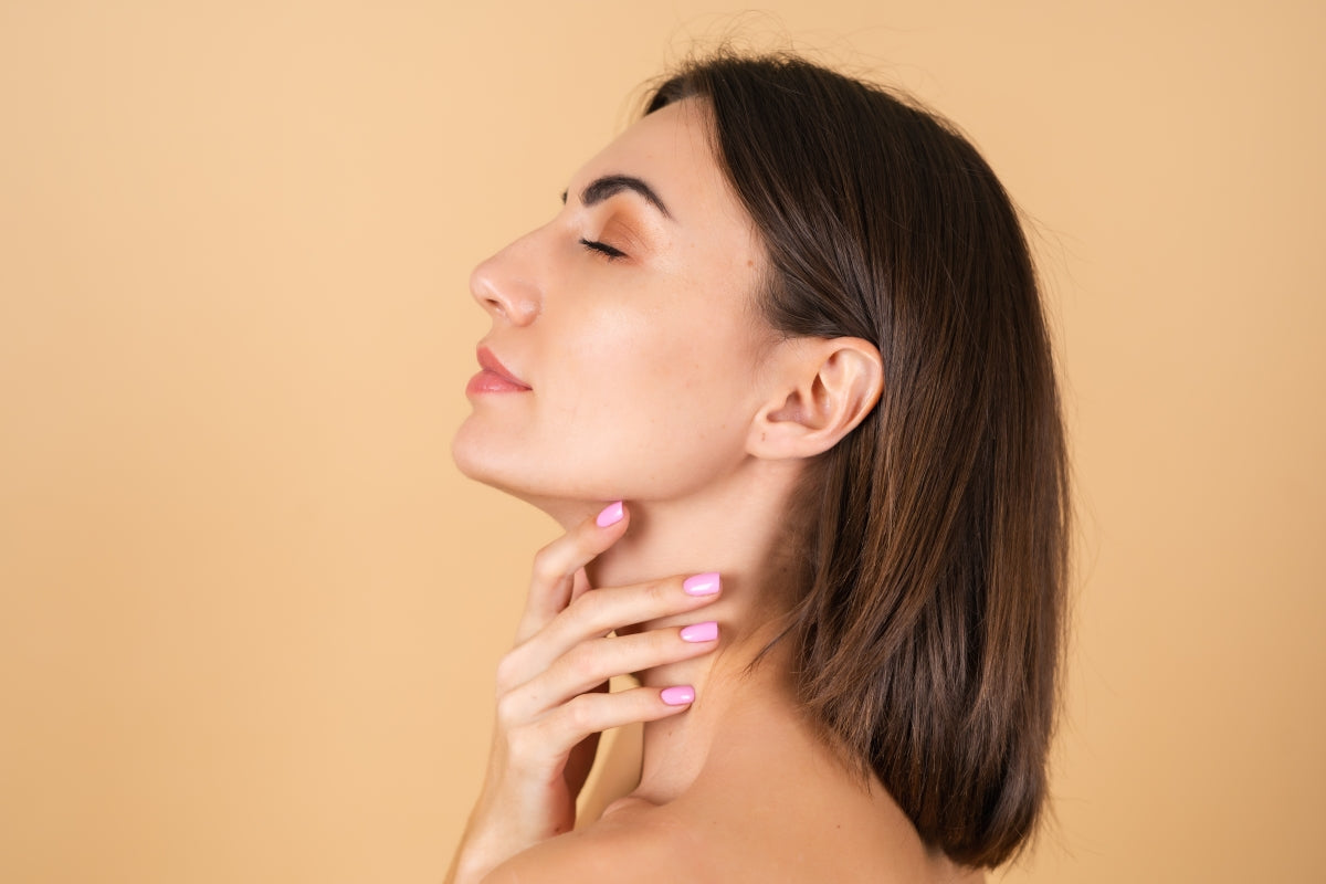 The 5 Best Jawline Exercises for a More Defined Chin